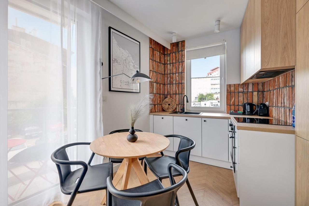 Aura 40 City Center & Free Parking By Downtown Apartments Gdansk Ngoại thất bức ảnh